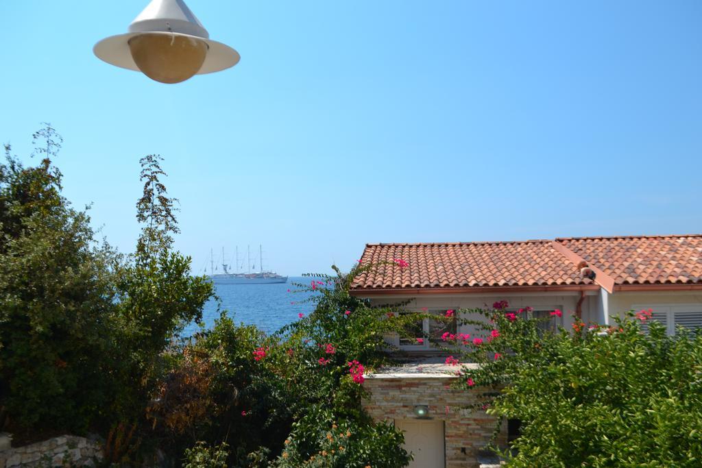 Vila 15 Bougainville Sarande Ngoại thất bức ảnh